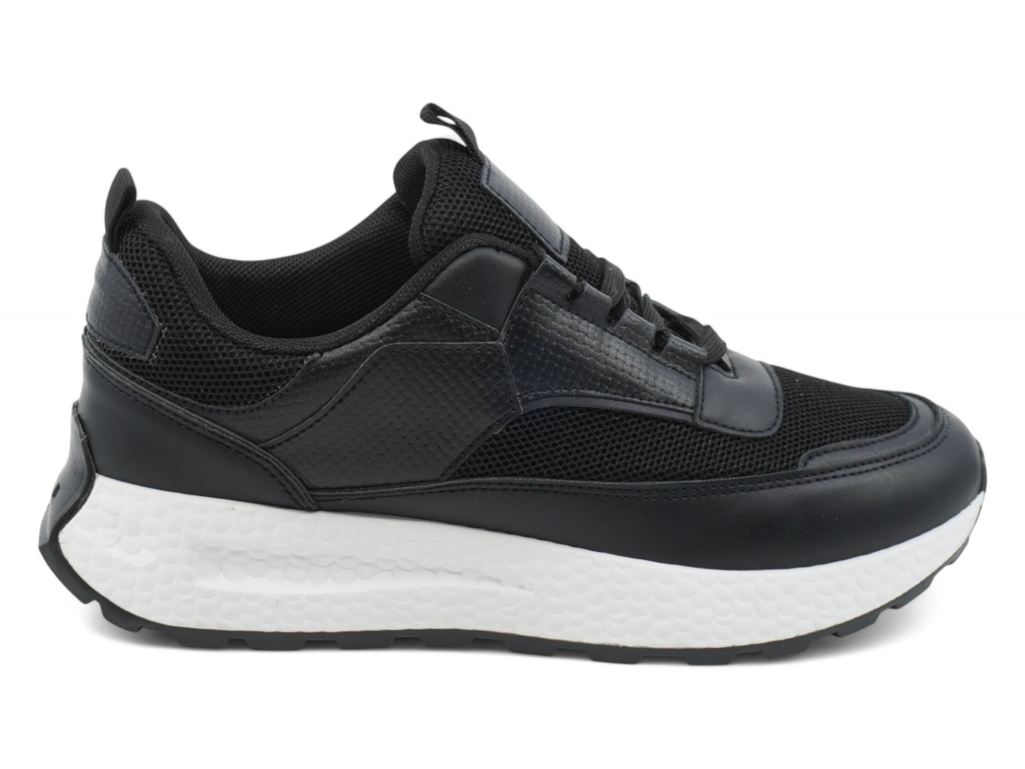 Women`s Black Mesh Sporty Sneaker